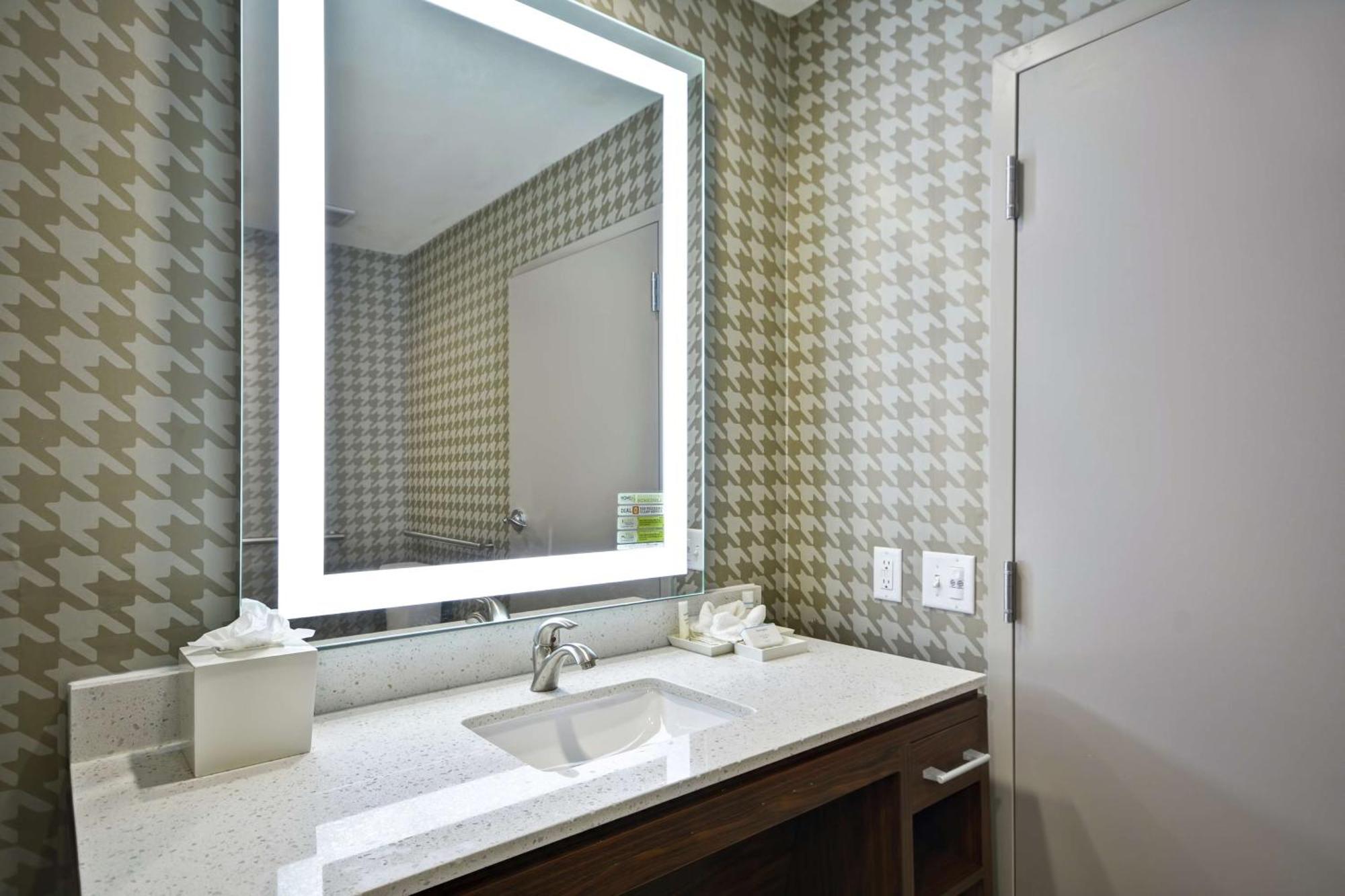 Home2 Suites By Hilton Texas City Houston Esterno foto